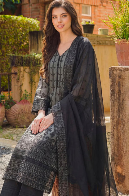 Motifz Elegant Black &amp; Antique Gold Embroidered Summer 3-Piece Suit